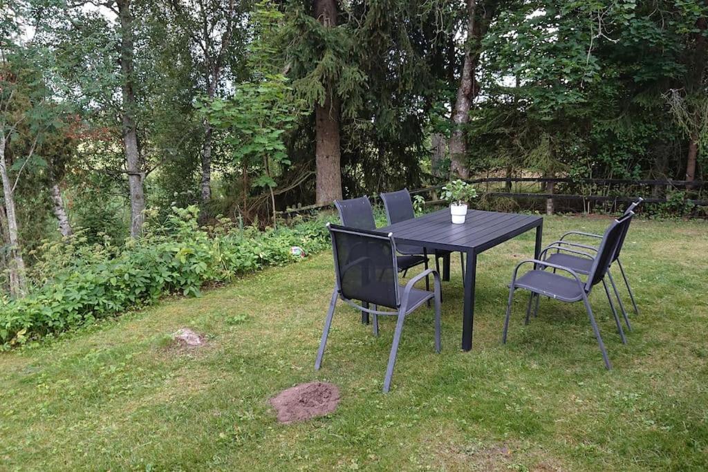 Stuga Vad Vatten Åsarp Exteriér fotografie